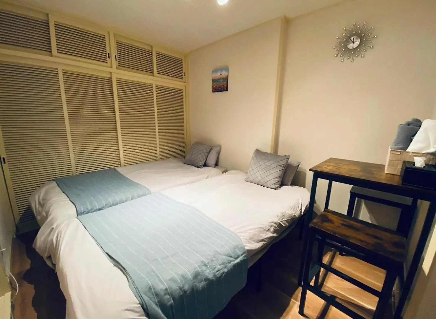 Apartment House White Mansion 202 Osaka Japan