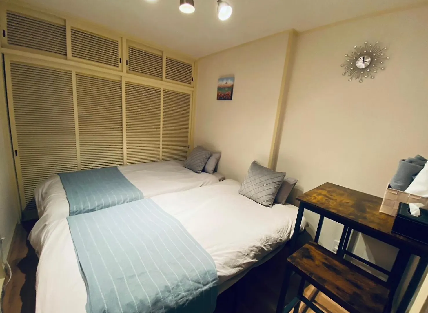 Apartment House White Mansion 202 Osaka Japan
